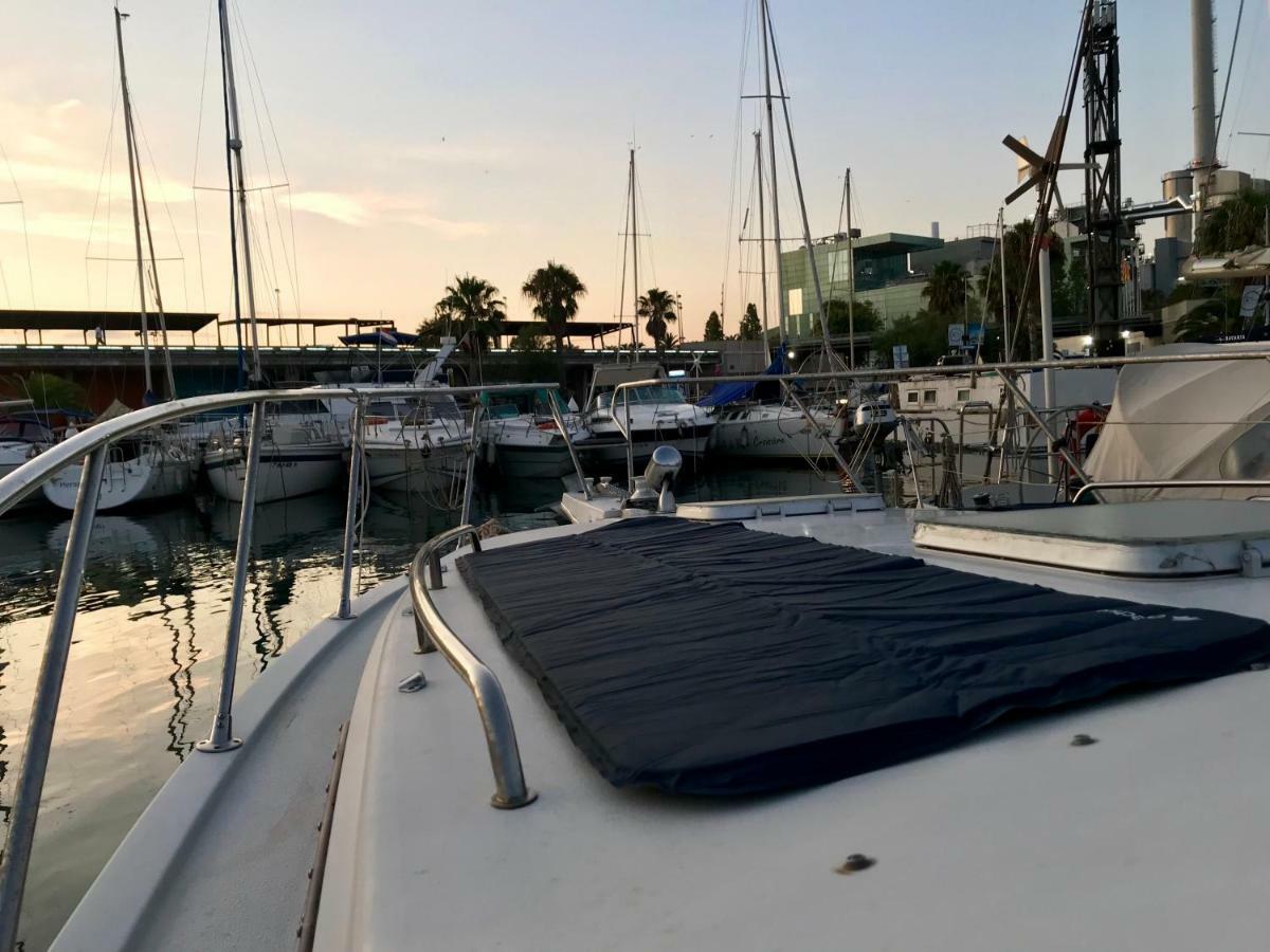 Yacht Experience Barcelona Hotel Sant Adria de Besos Exterior photo